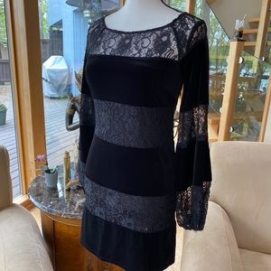 💞 LAUNDRY— By Shelli Segal 💞 Size 0 . LBD PERFECTION ! 💞